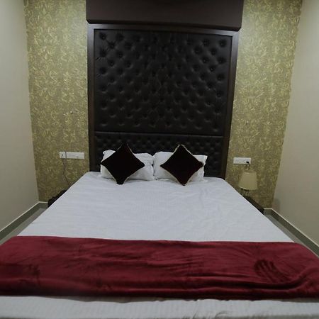 Shivalaya Residency Aparthotel Thrissur Kültér fotó